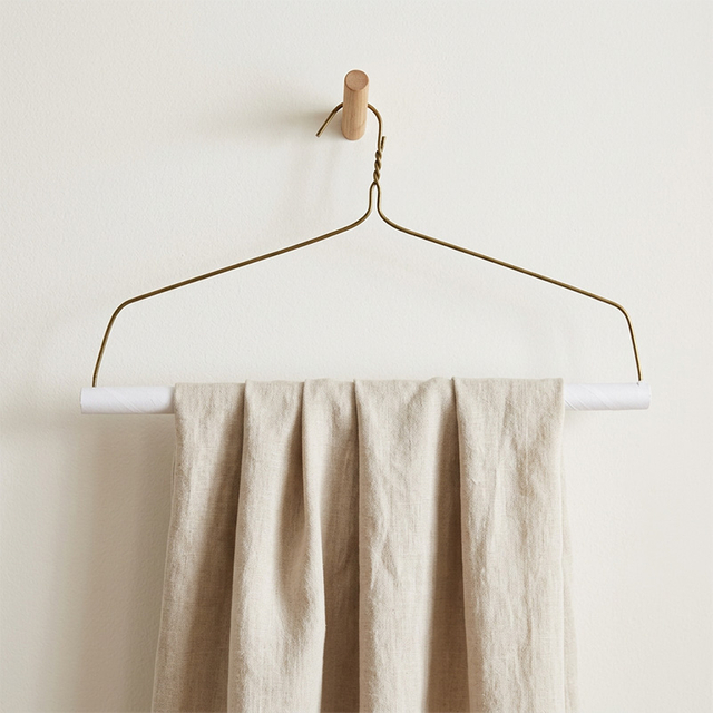 Drapery Hanger