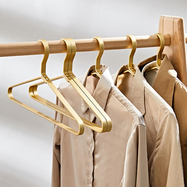 Golden Metal Clothes Shirts Hanger with Groove Strong Bearing Capacity Coats Suit Hanger, Clothes Cabide Hanging Rack Hangers